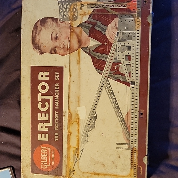 Vintage Erector Set with Original Metal Box - Picture 1 of 12